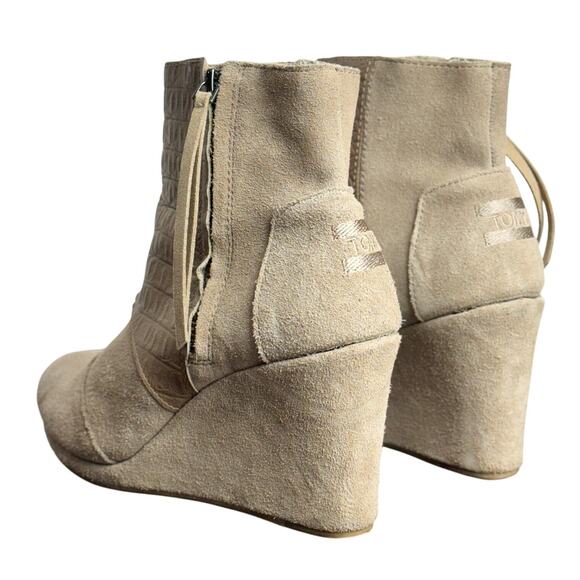 Women's Toms Desert Wedge Taupe Suede Leather Bootie Heels - Picture 4 of 12
